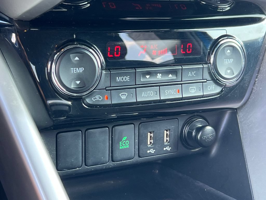 Used 2025 Mitsubishi Eclipse Cross SE AWD/4WD image 29