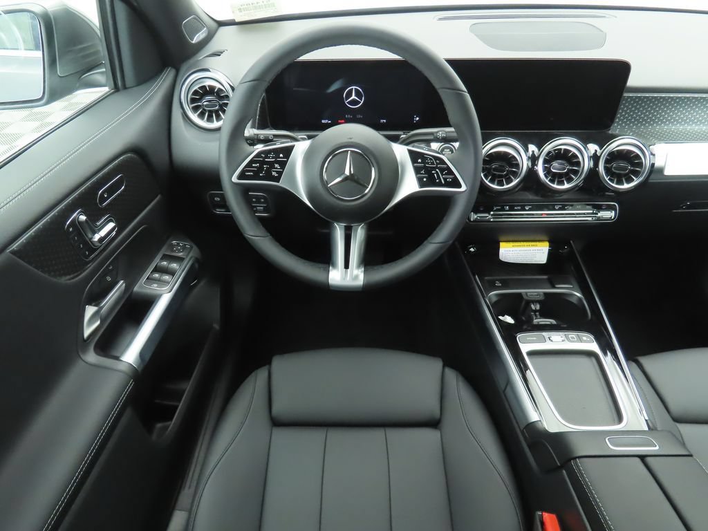 Used 2026 Mercedes-Benz GLB 250 image 10