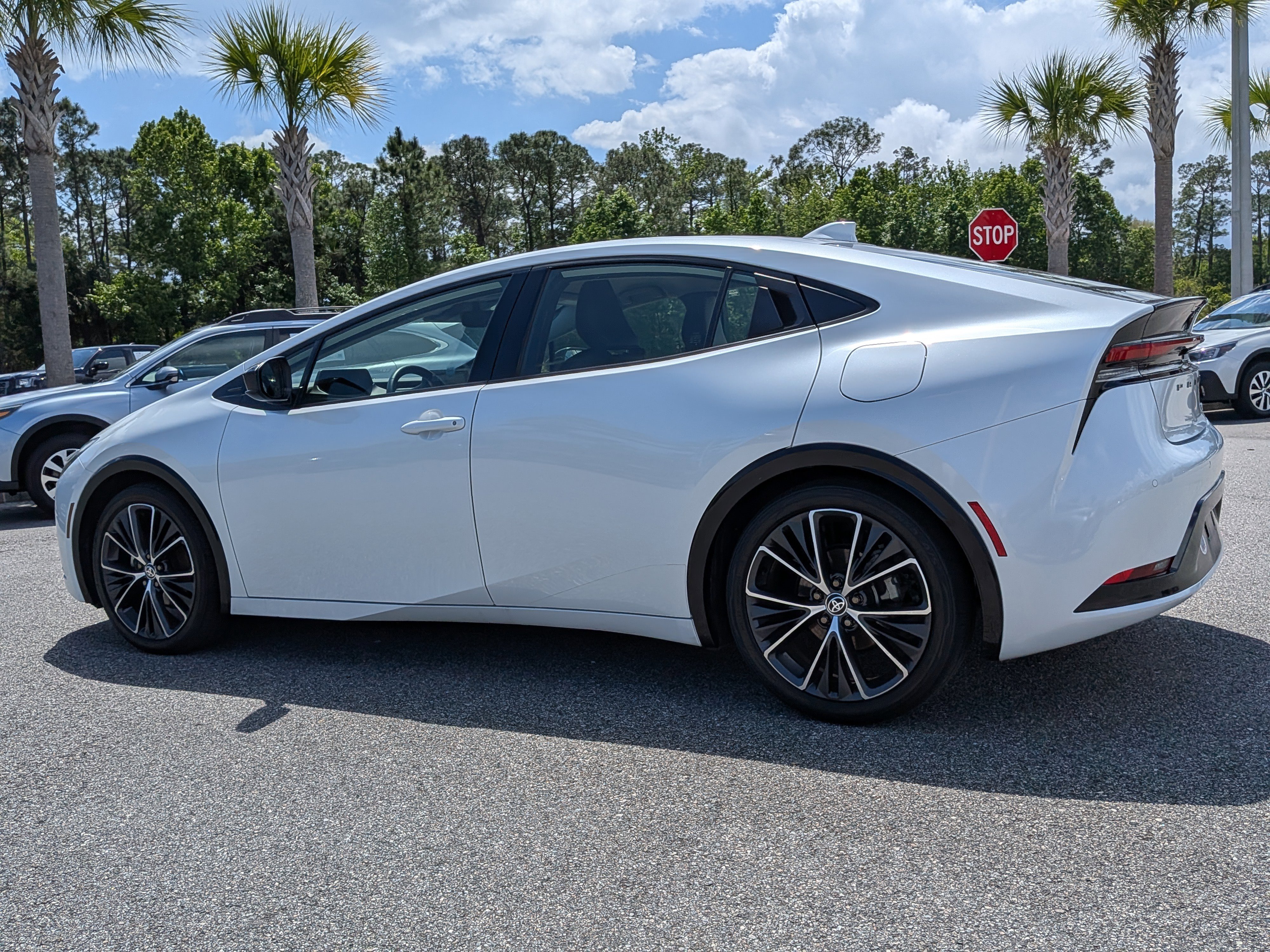 Used 2024 Toyota Prius XLE image 5