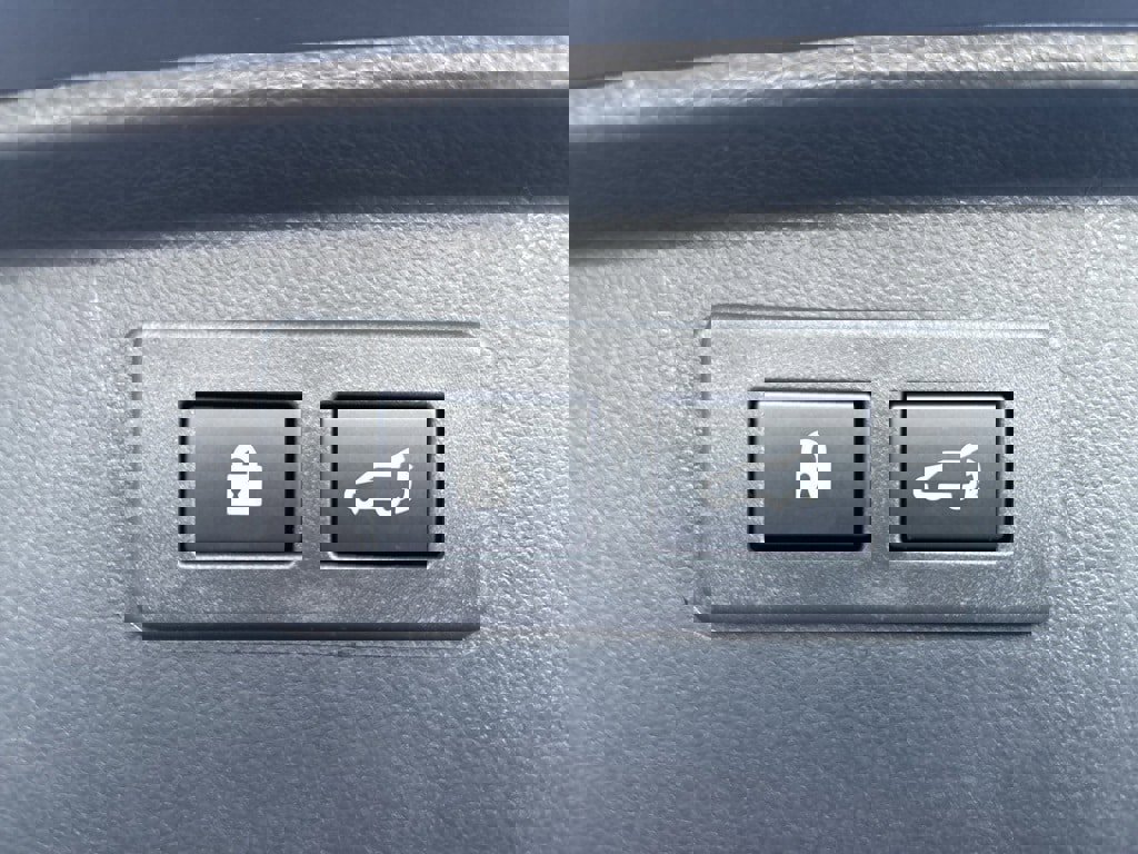 New 2025 Subaru Outback Touring XT image 12