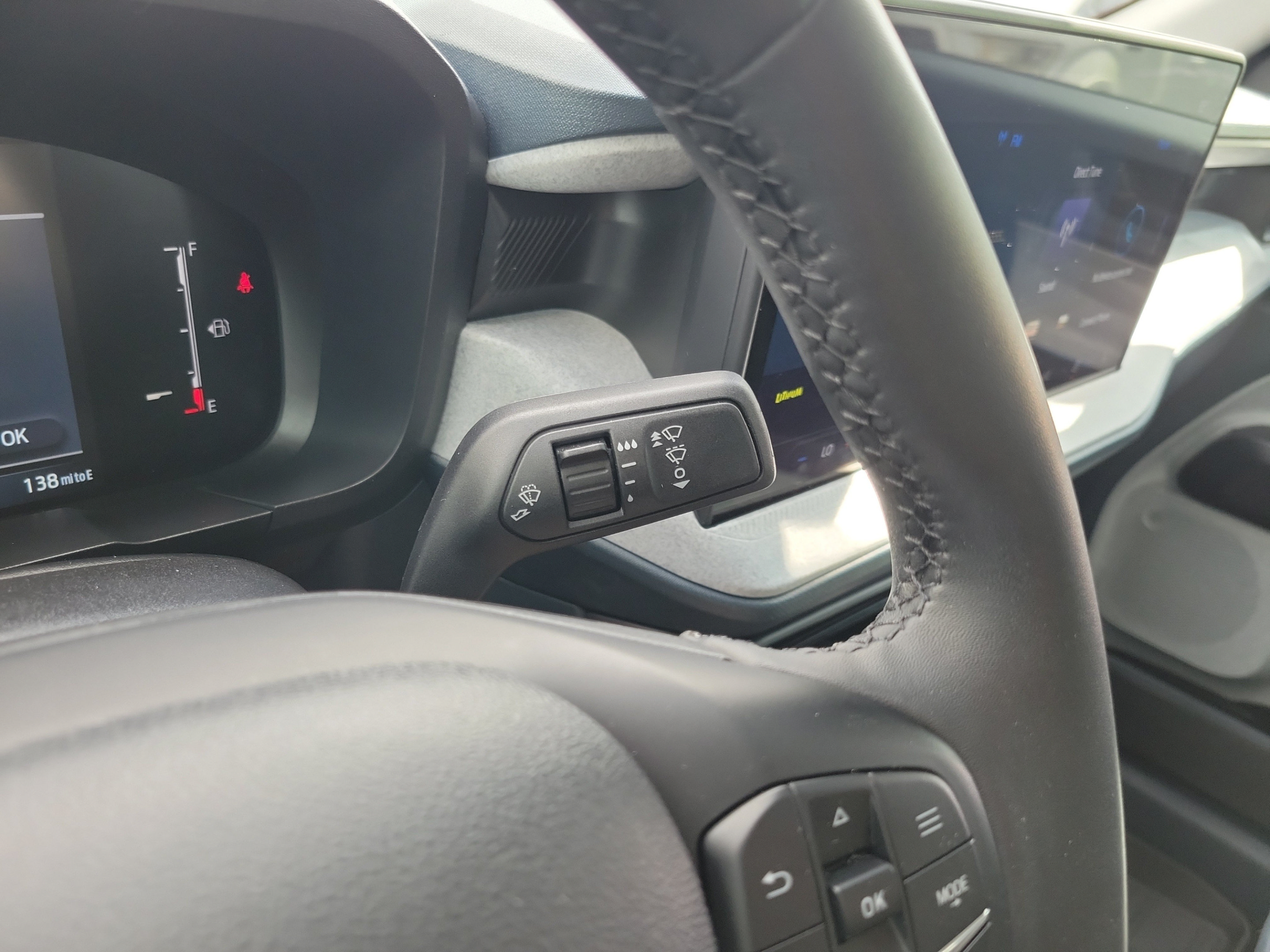 Used 2025 Ford Maverick XLT w/ XLT Luxury Package FWD image 23