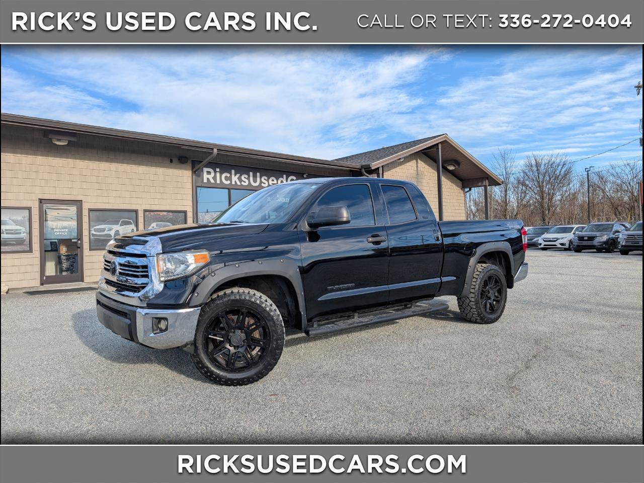Used 2017 Toyota Tundra SR5 w/ SR5 Upgrade Package