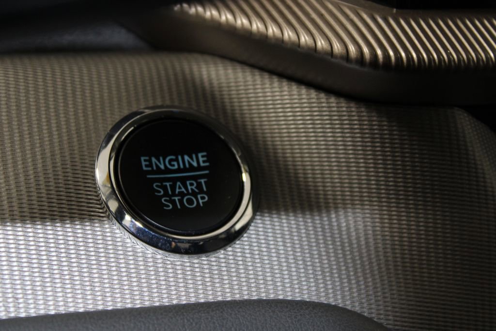 Used 2025 Ford Explorer Active image 42