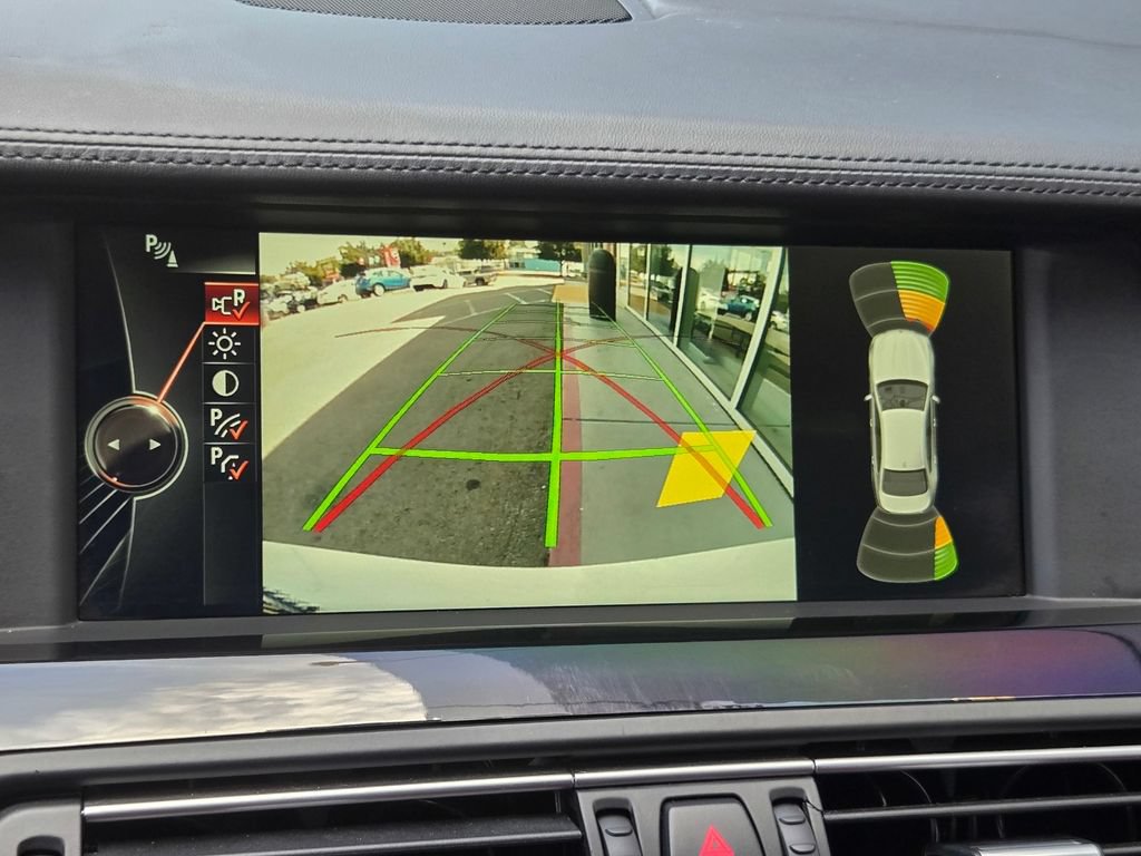 Used 2013 BMW M5 RWD image 25