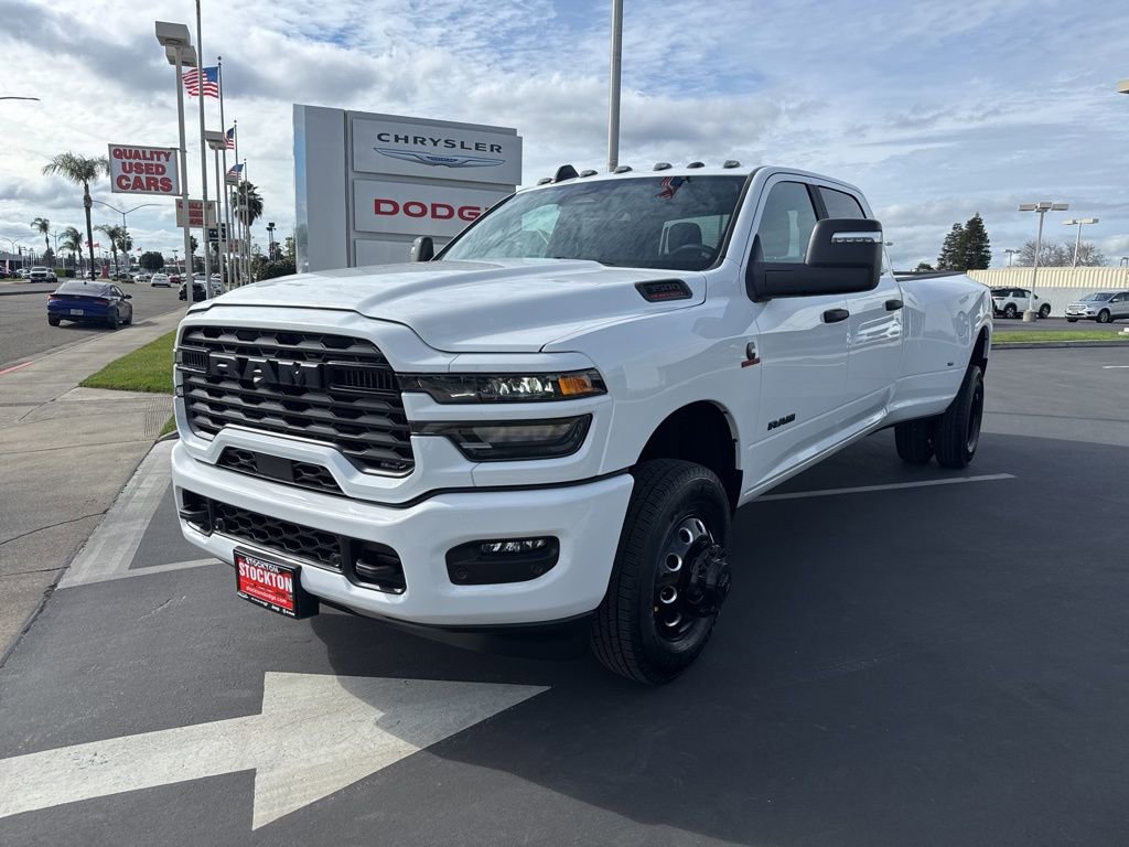 New 2026 RAM 3500 Big Horn AWD/4WD image 10
