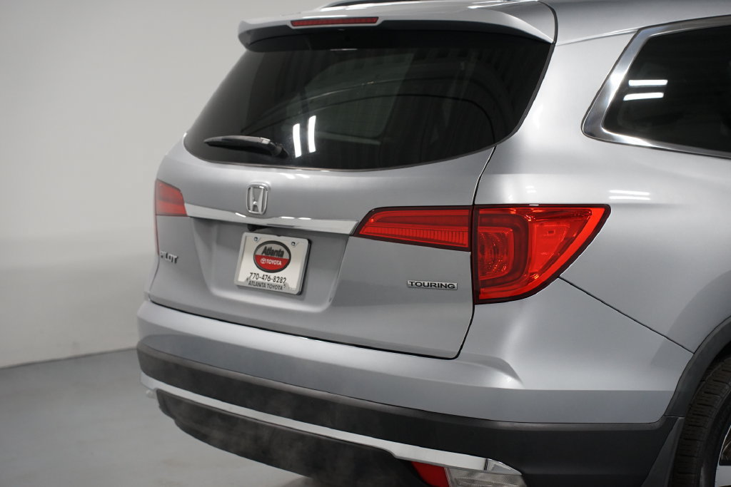 Used 2017 Honda Pilot Touring image 9