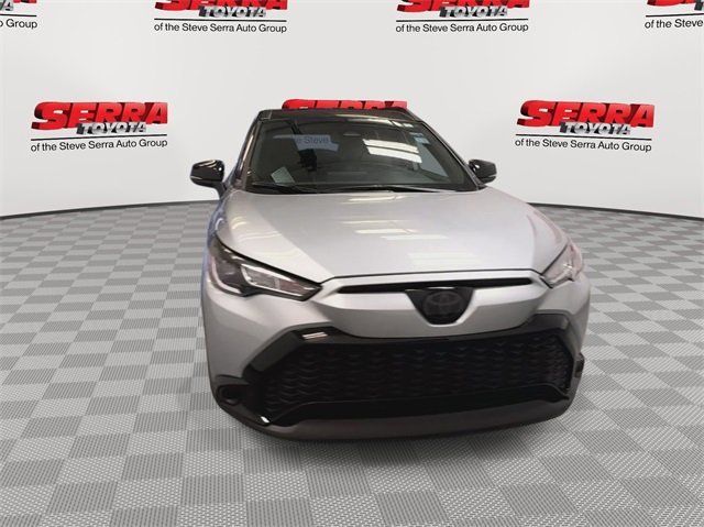 Certified 2024 Toyota Corolla Cross SE w/ Moonroof Package image 4