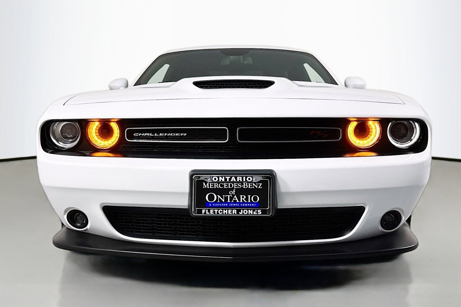 Used 2022 Dodge Challenger R/T image 2
