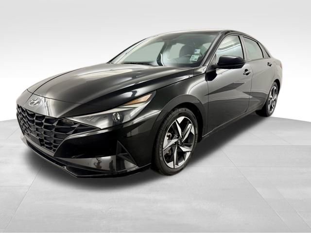 Used 2023 Hyundai Elantra SEL w/ Convenience Package image 4