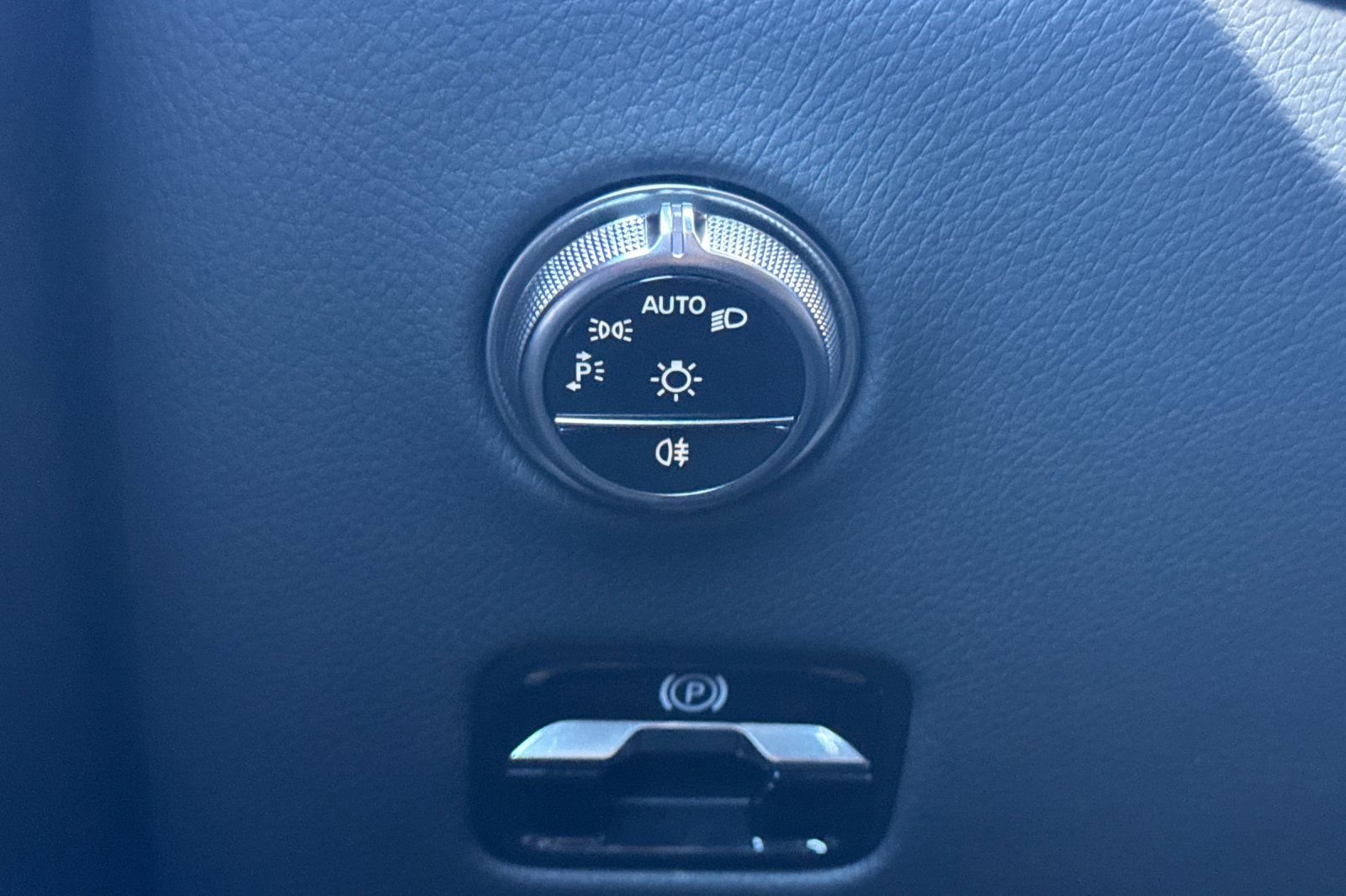 New 2026 Mercedes-Benz GLC 43 AMG 4MATIC Coupe image 33