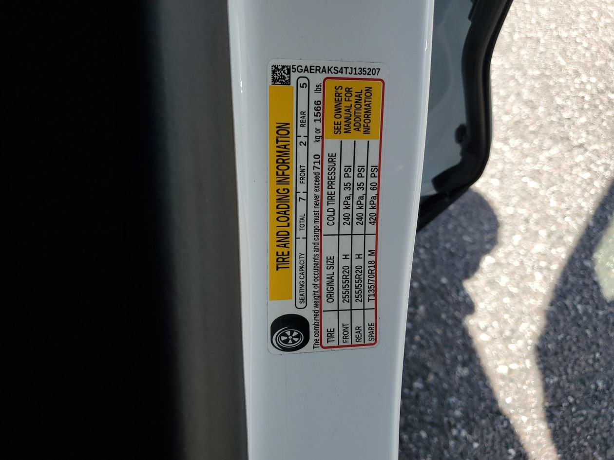 Used 2026 Buick Enclave Preferred FWD image 31