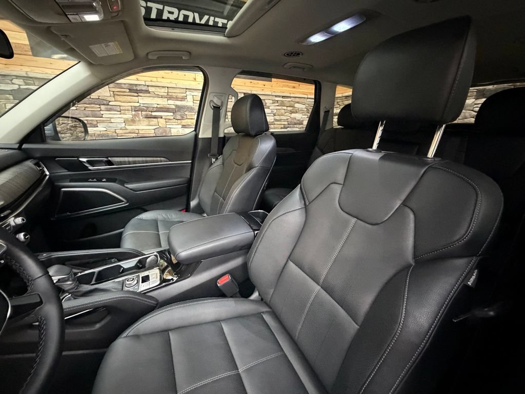 Used 2025 Kia Telluride EX AWD/4WD image 12