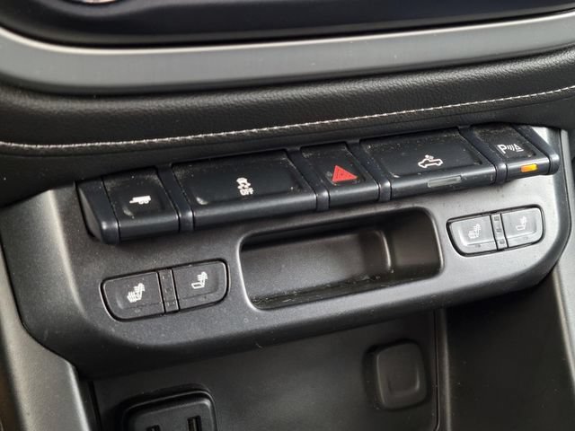 Used 2020 GMC Canyon SLT AWD/4WD image 7