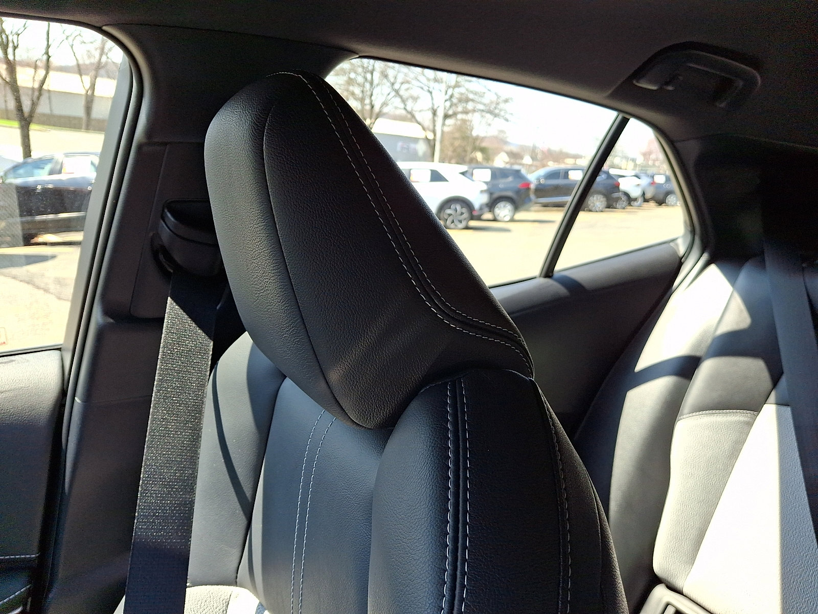 Used 2020 Toyota Corolla XSE image 17