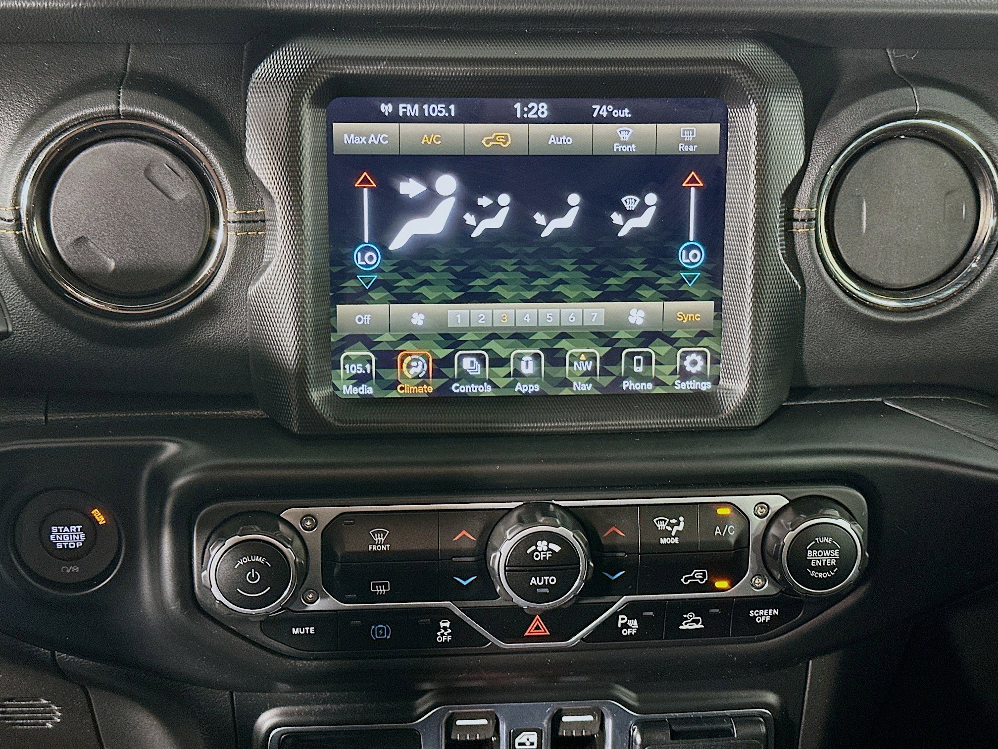 Used 2023 Jeep Wrangler Unlimited Sahara image 24