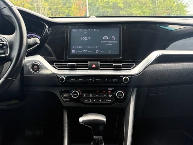 Used 2022 Kia Niro LXS FWD image 17