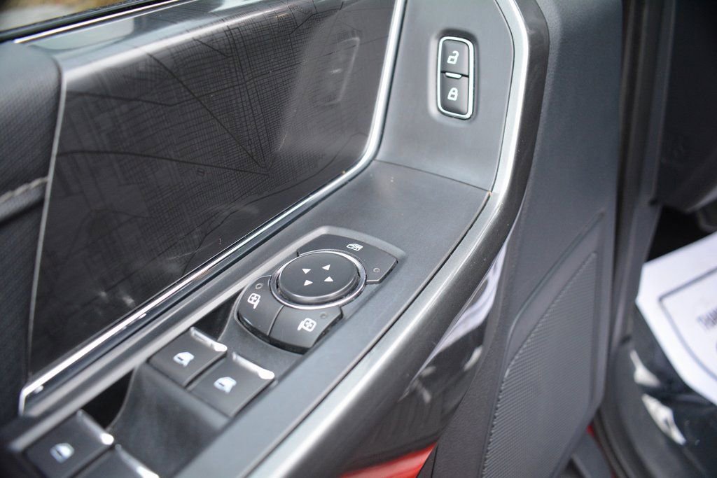 Used 2022 Ford F150 XLT w/ Equipment Group 302A High image 9