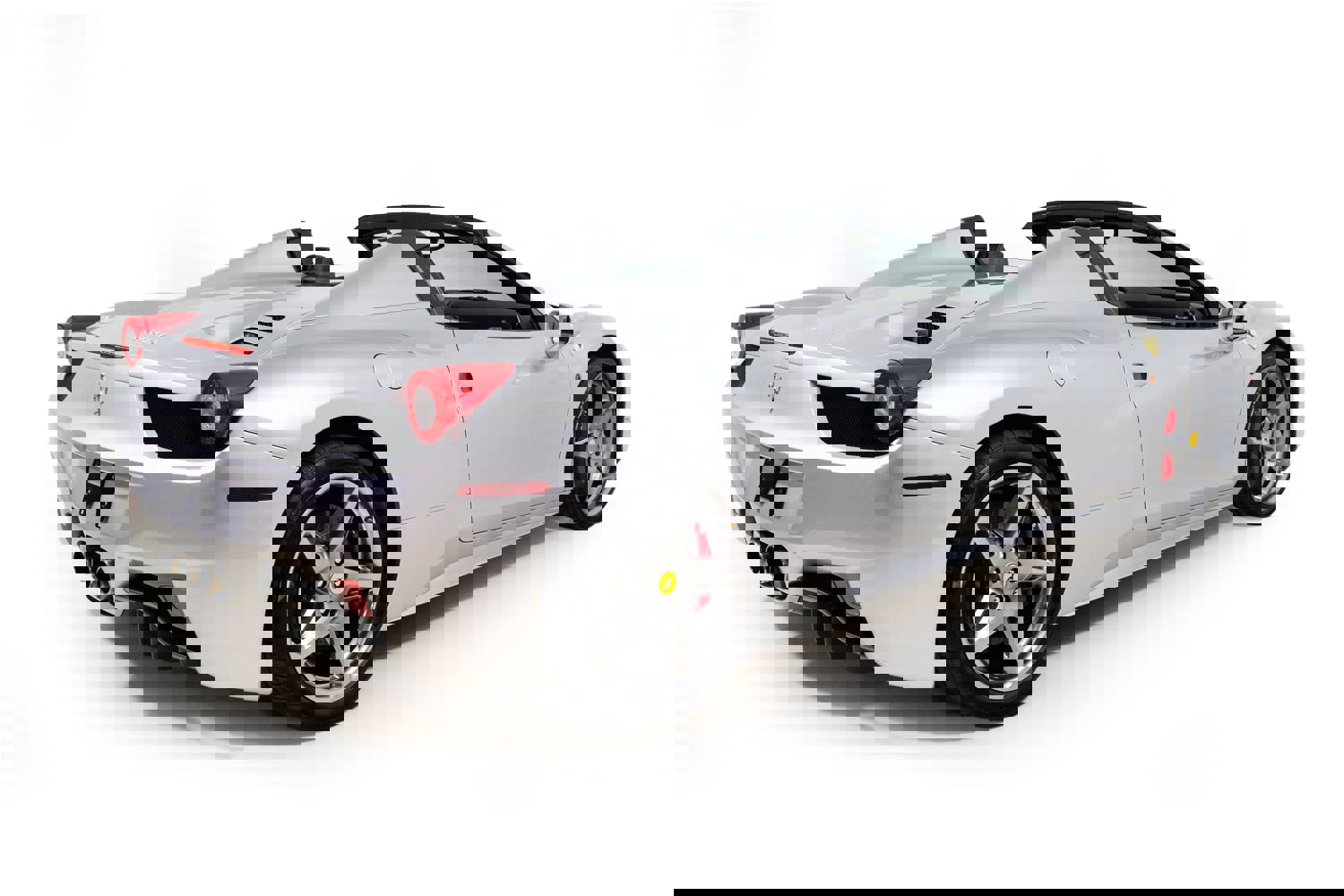 Used 2013 Ferrari 458 Spider image 19