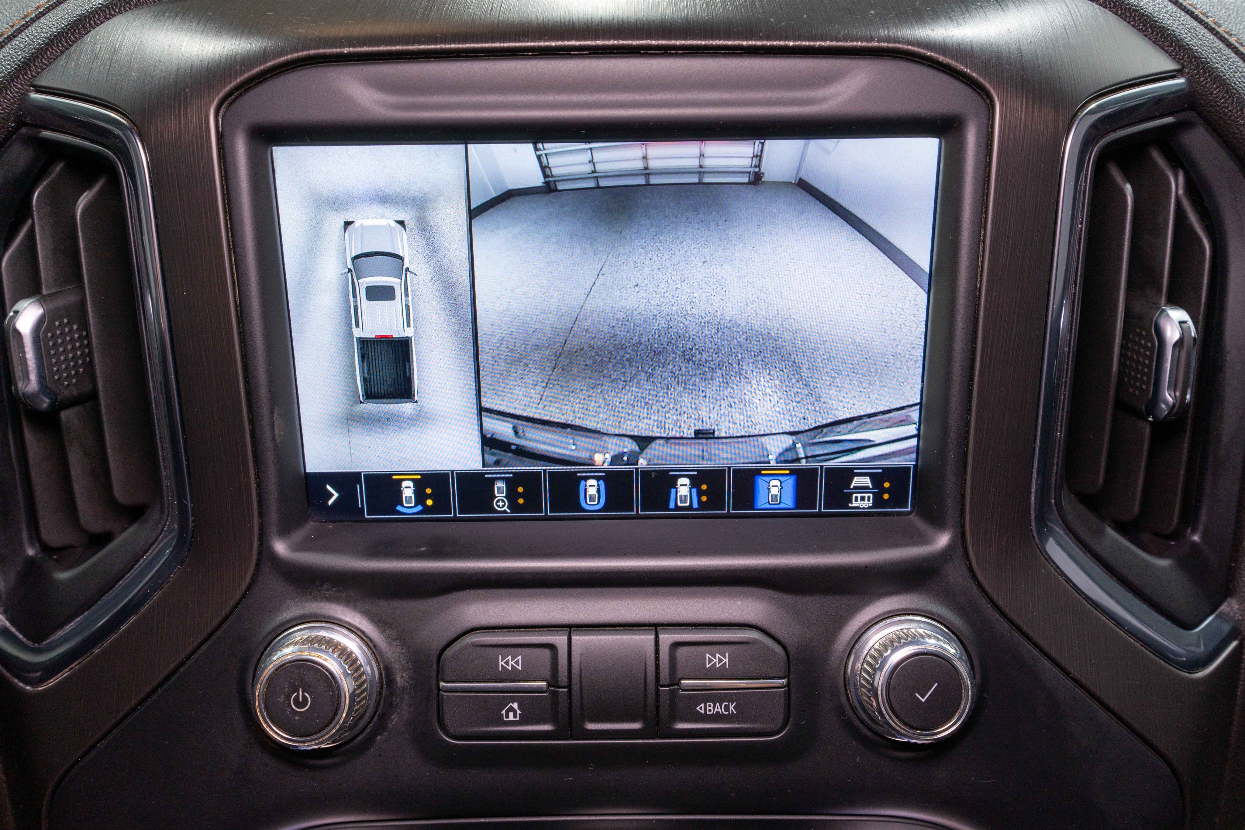 Used 2021 GMC Sierra 1500 AT4 w/ Technology Package AWD/4WD image 25