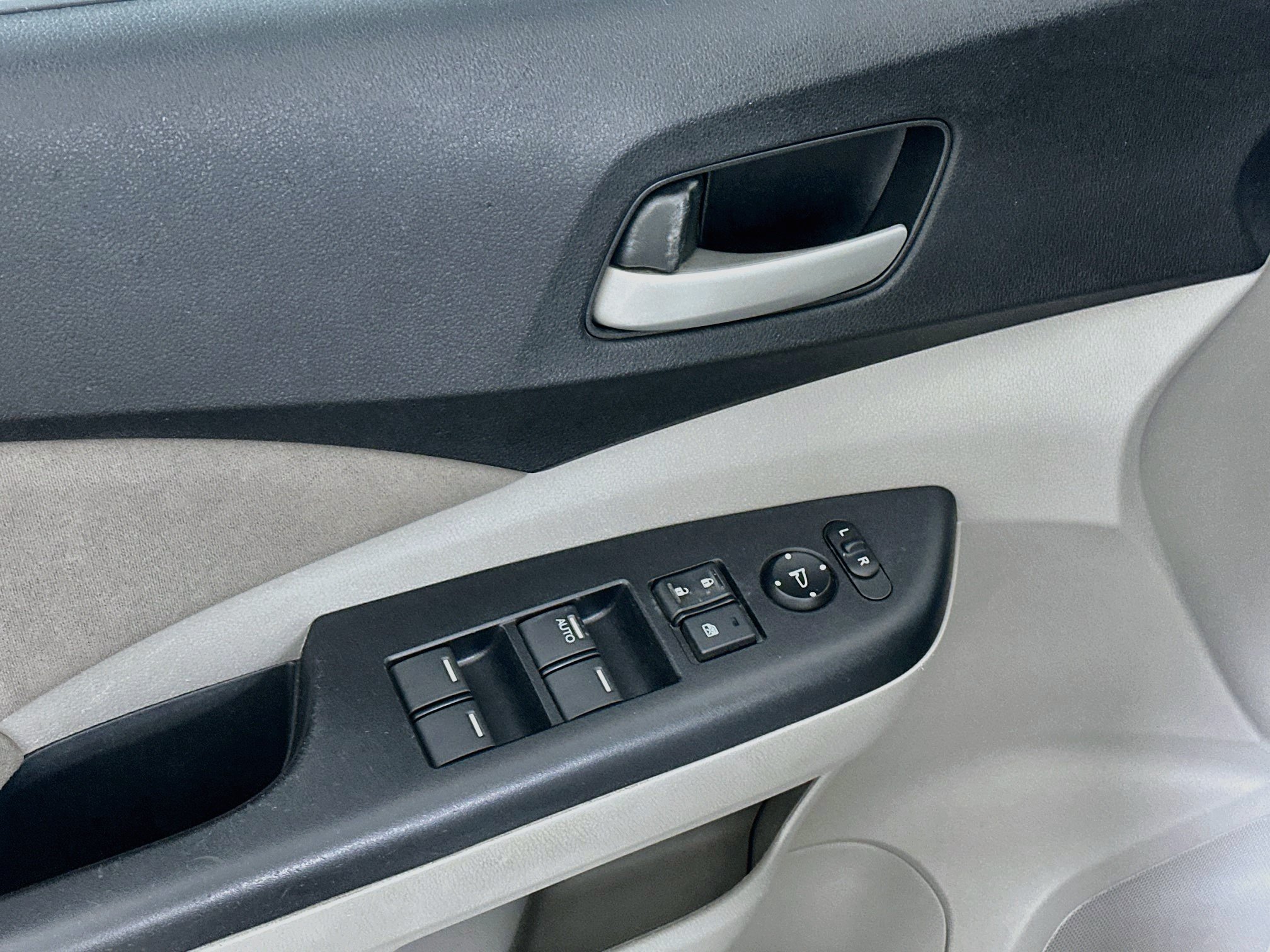 Used 2014 Honda CR-V EX image 15