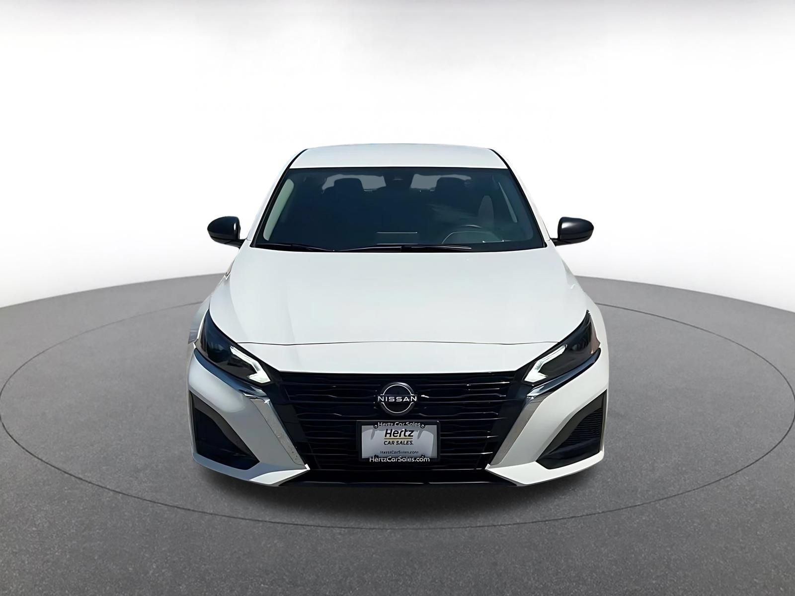 Used 2025 Nissan Altima 2.5 SV FWD image 4