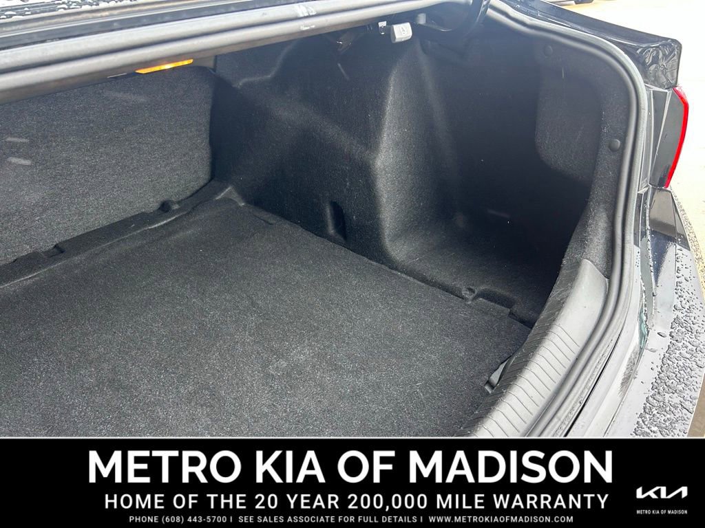 Used 2023 Chevrolet Malibu LT image 31