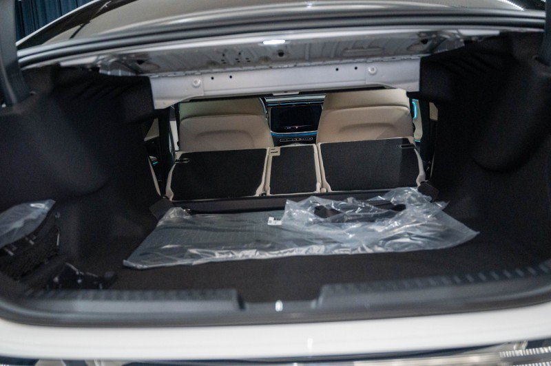 New 2027 Mercedes-Benz E 450 4MATIC Sedan image 32