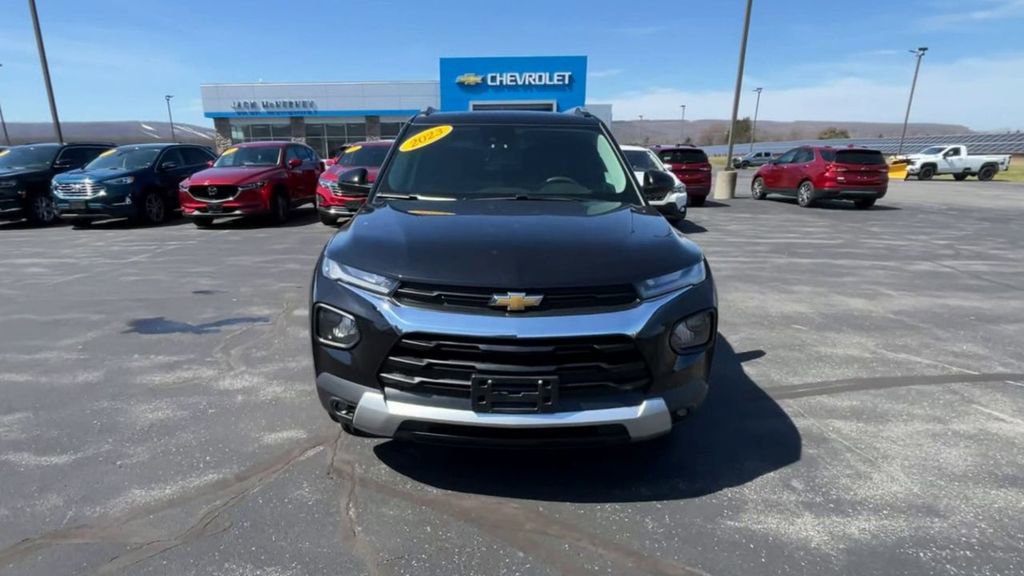 Certified 2023 Chevrolet TrailBlazer LT w/ Convenience Package image 3