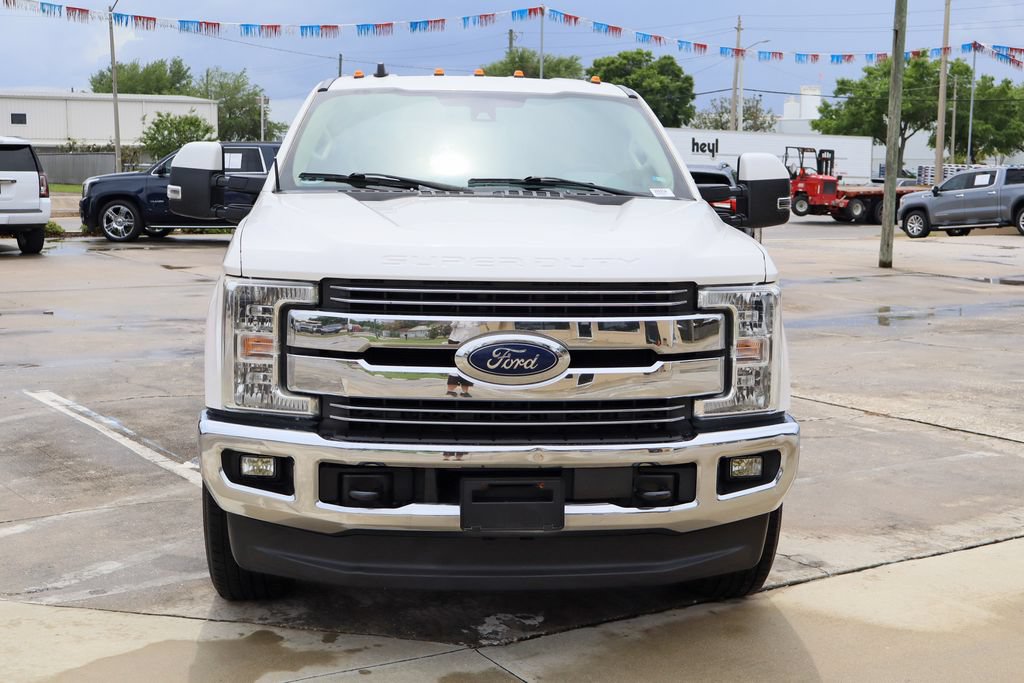 Used 2019 Ford F250 Lariat w/ Lariat Ultimate Package RWD image 4