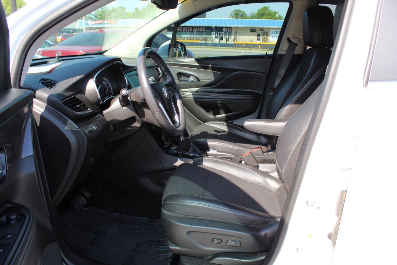 Used 2024 Buick Encore GX Preferred FWD image 9
