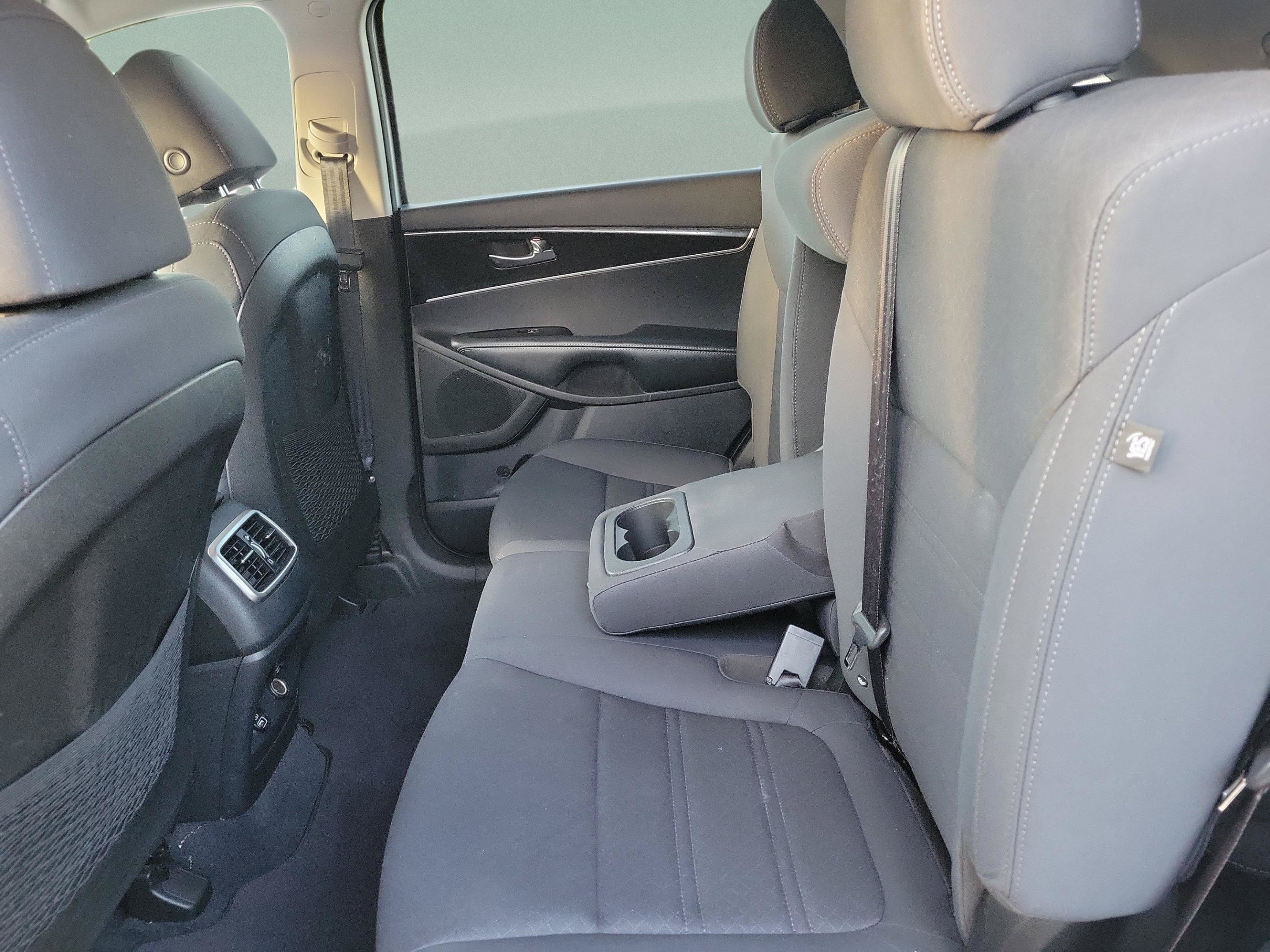 Used 2019 Kia Sorento FWD w/ LX Convenience Package image 7