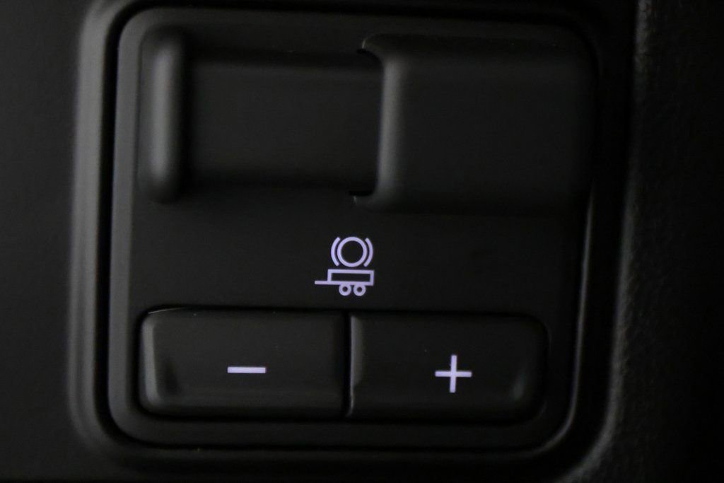 Used 2026 GMC Yukon AT4 Ultimate image 30