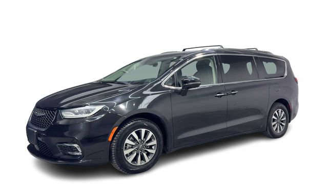 Used 2022 Chrysler Pacifica Touring-L FWD image 5
