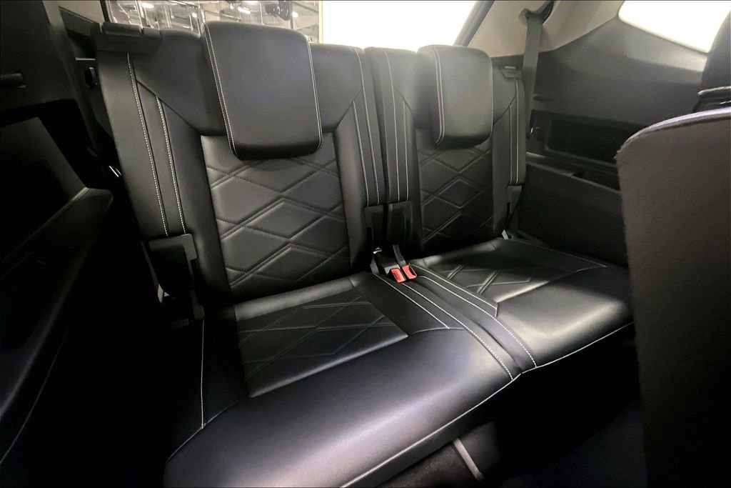 Used 2024 Volkswagen Atlas SE image 29