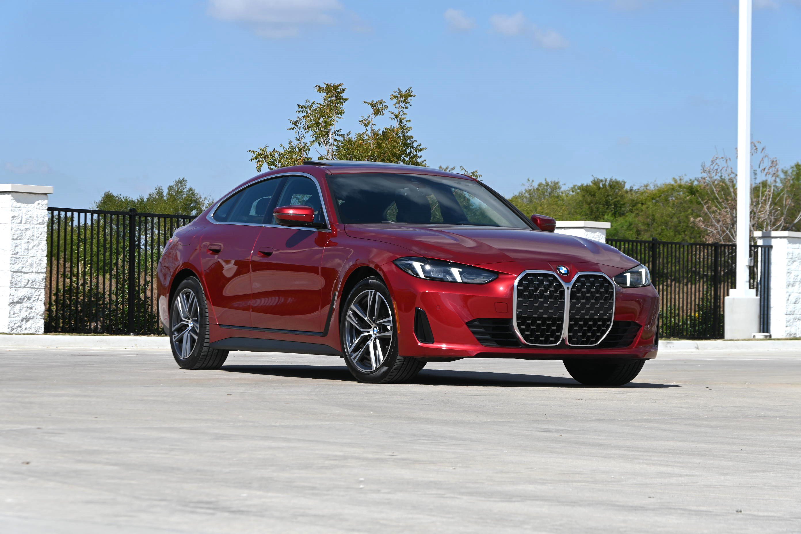 Certified 2026 BMW 430i w/ Premium Package RWD image 2
