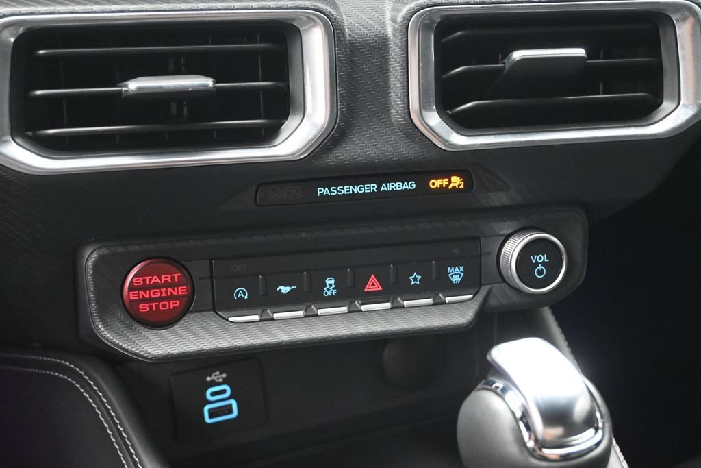 Used 2025 Ford Mustang GT Premium RWD image 18