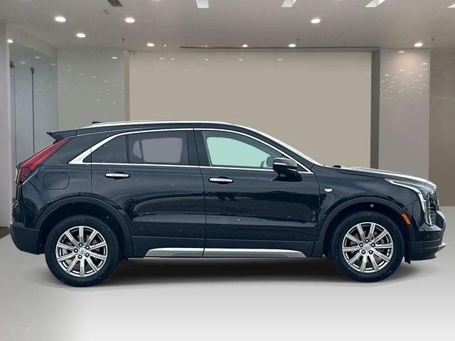 Certified 2023 Cadillac XT4 Premium Luxury w/ Cold Weather Package AWD/4WD image 5