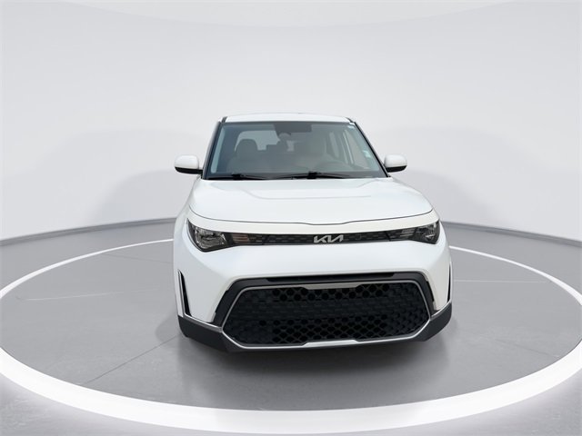 Used 2025 Kia Soul LX image 3