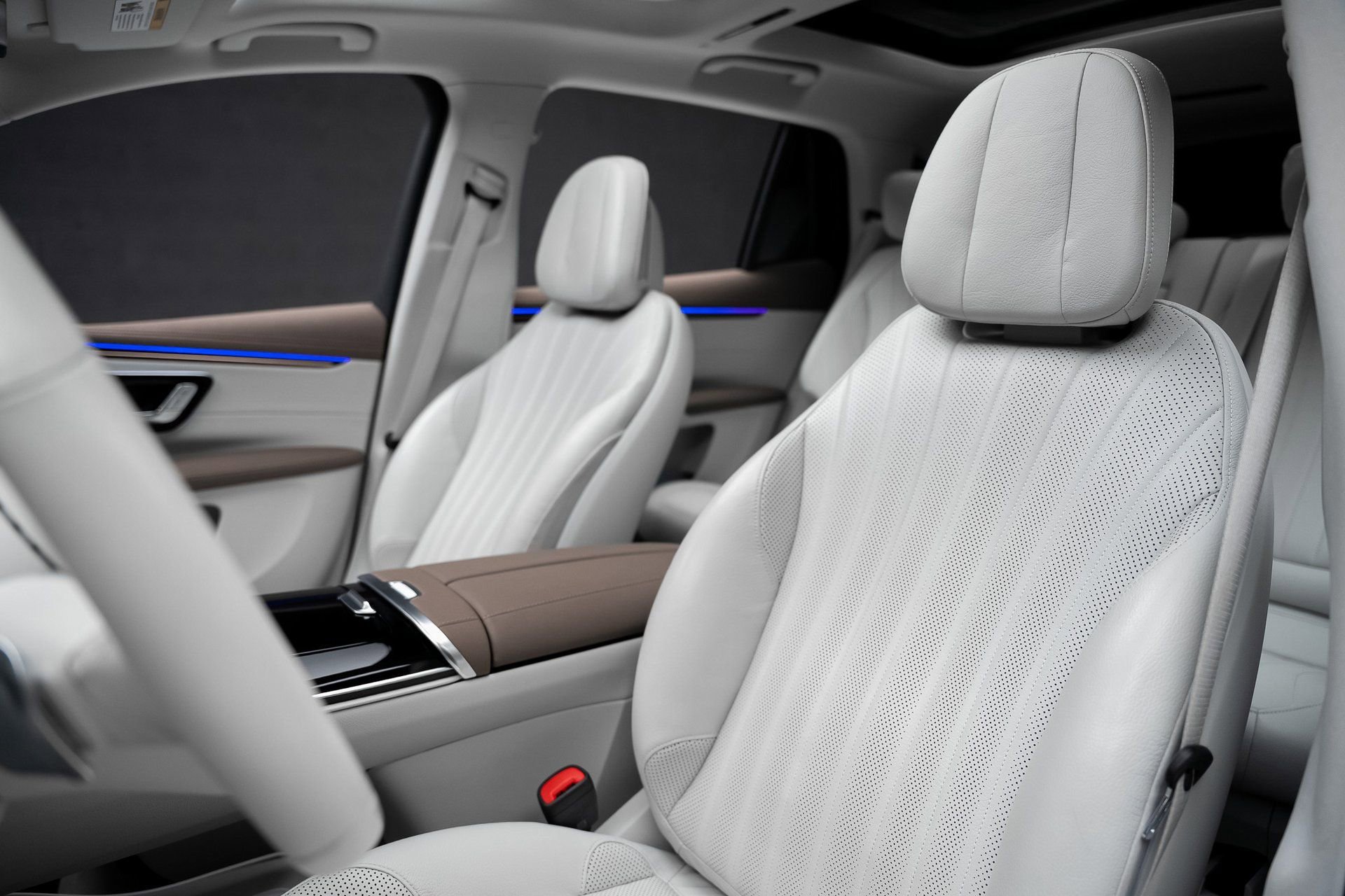 Used 2023 Mercedes-Benz EQS 450+ 4MATIC SUV w/ AMG Line Exterior Package image 58