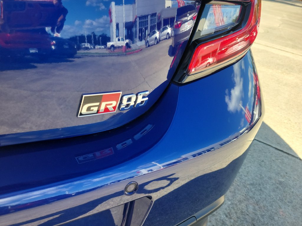 Certified 2023 Toyota GR86 Premium RWD image 7