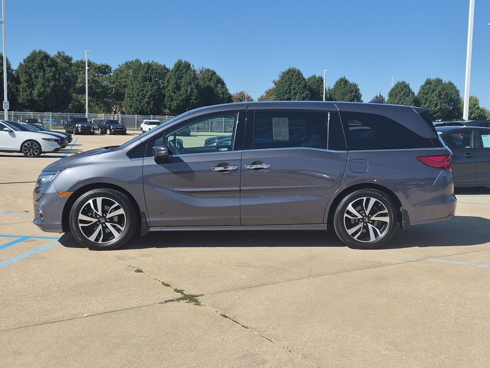 Used 2019 Honda Odyssey Elite image 9