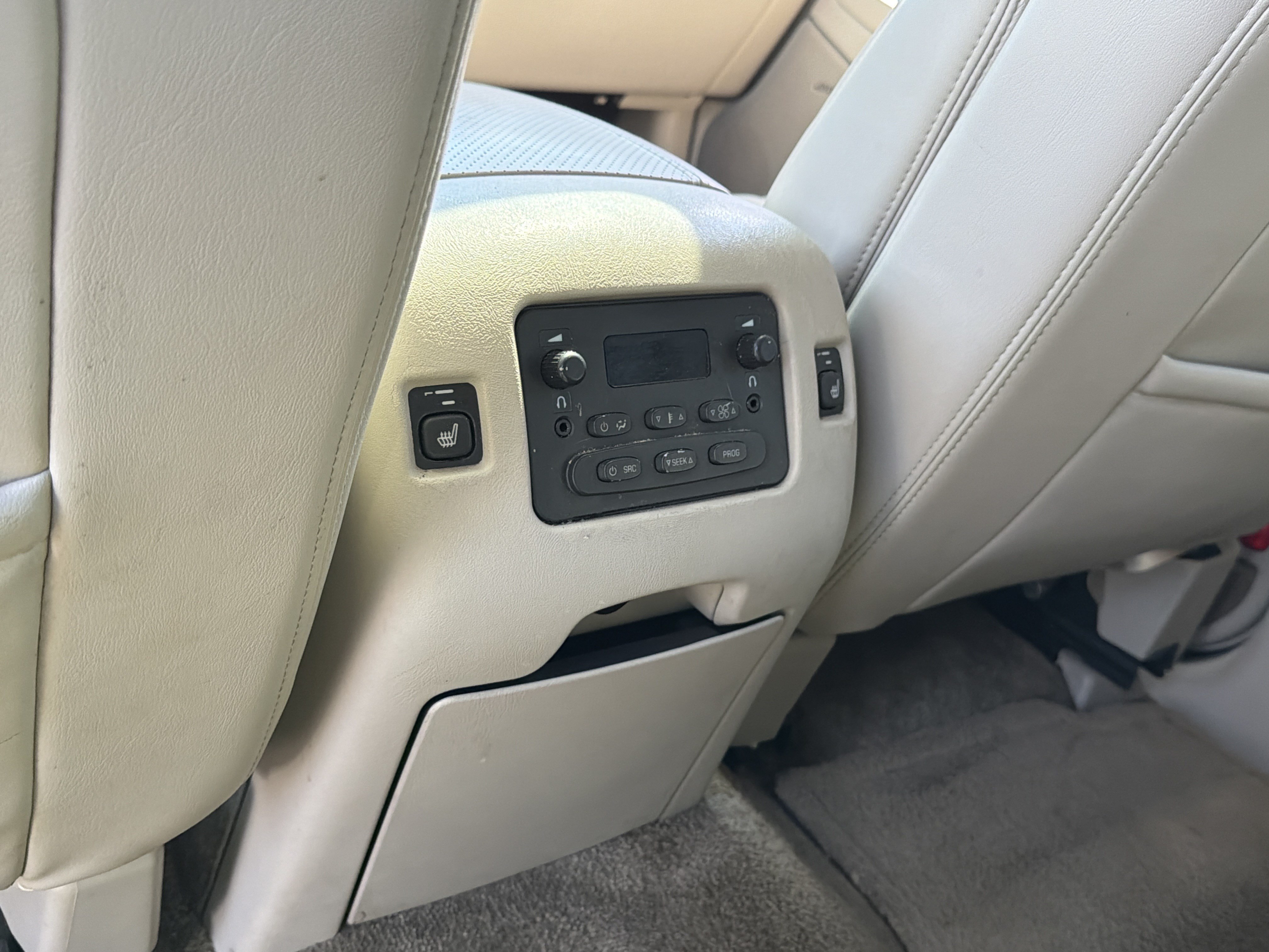 Used 2003 Cadillac Escalade AWD image 12
