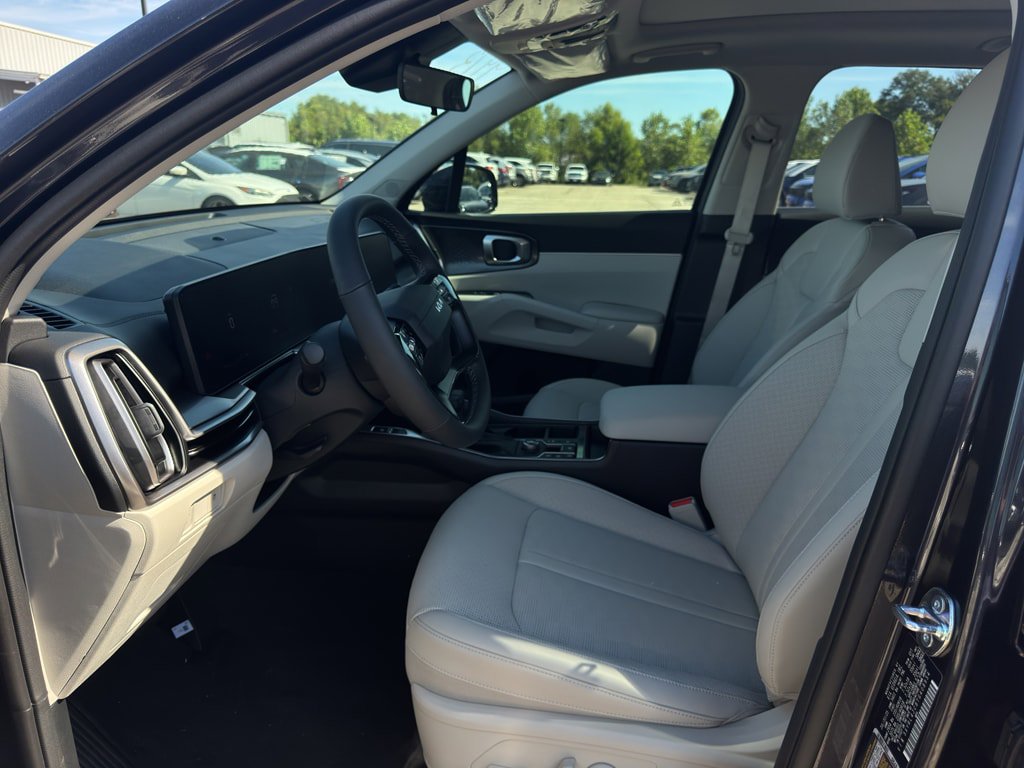 New 2026 Kia Sorento S w/ S Panoramic Sunroof Package FWD image 14