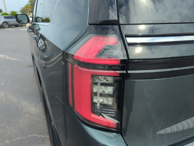 New 2026 Nissan Armada SL w/ Captain's Chari Seat Package AWD/4WD image 18