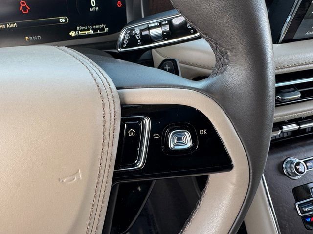 Used 2022 Lincoln Aviator Reserve w/ Equipment Group 201A AWD/4WD image 27