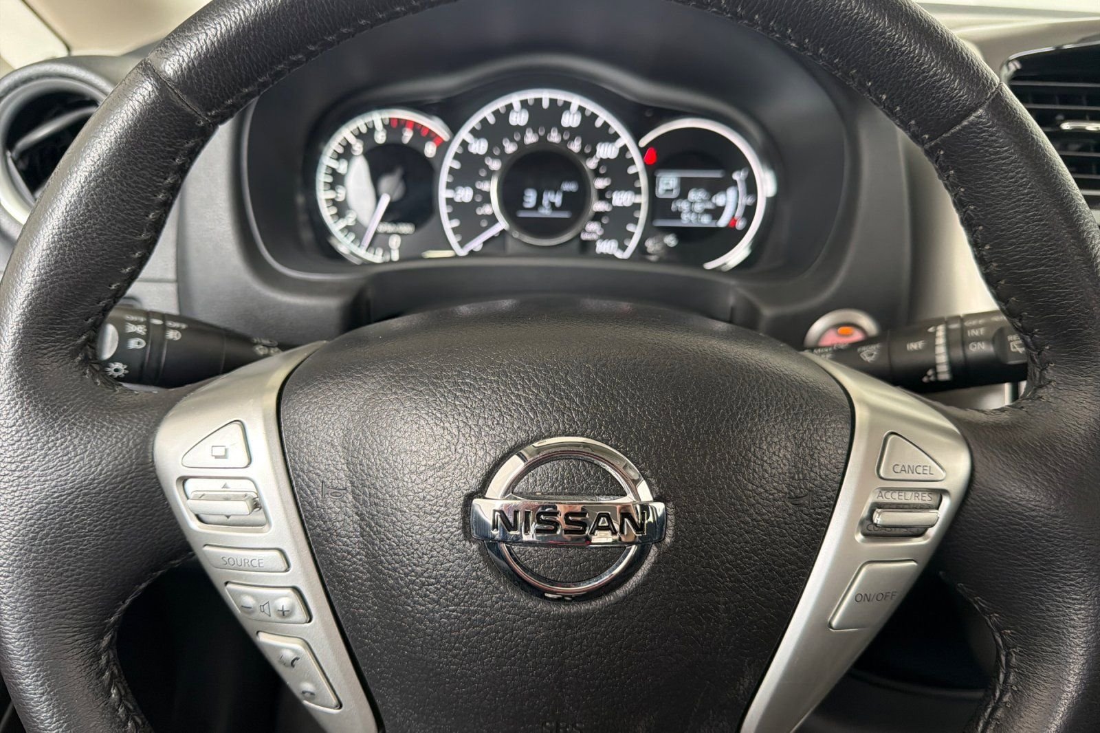 Used 2016 Nissan Versa Note FWD image 25