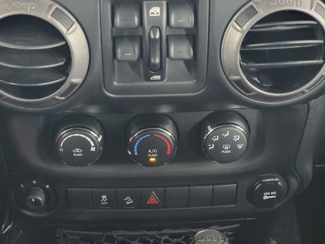 Used 2013 Jeep Wrangler Unlimited Sport image 21