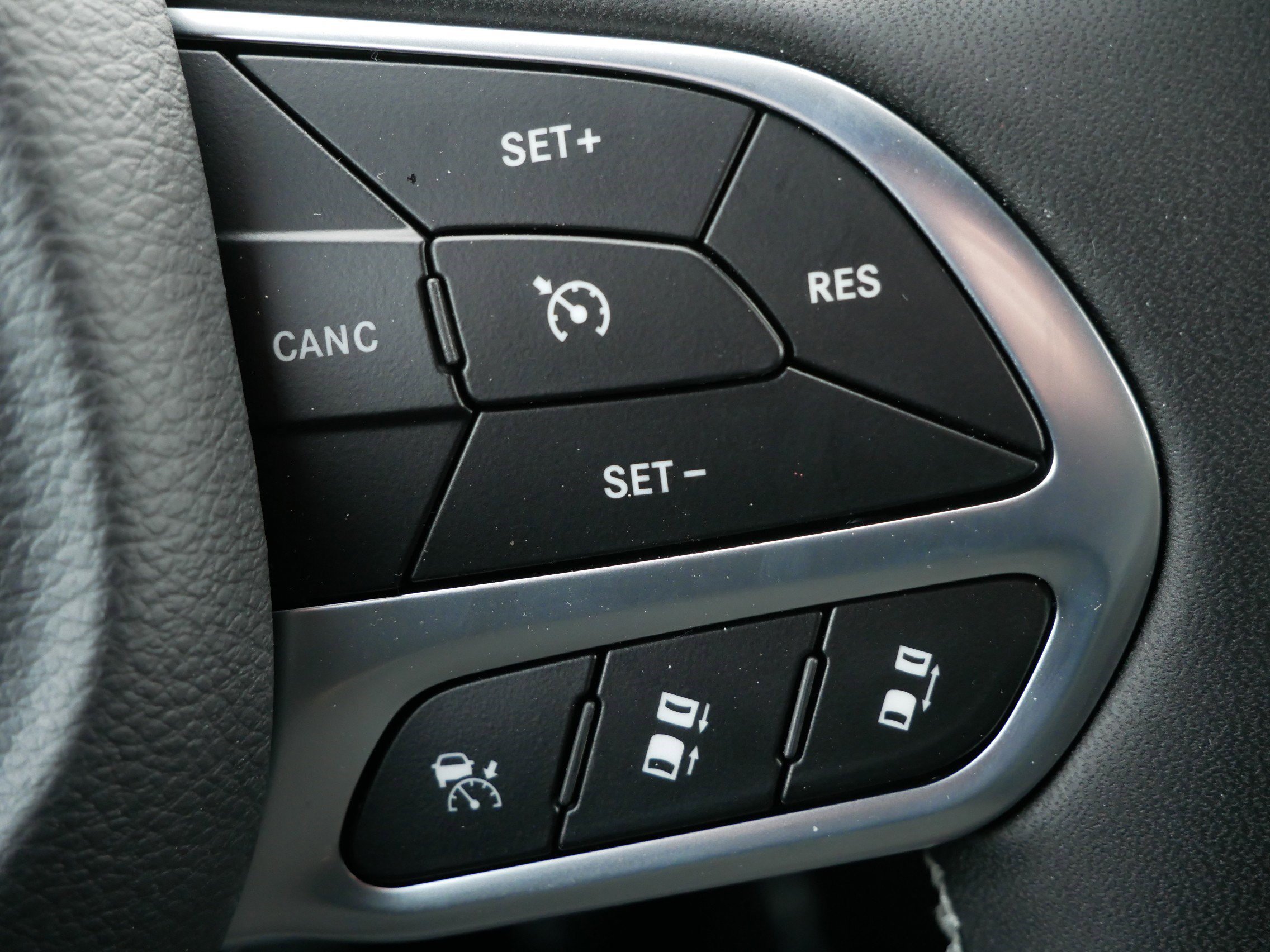 New 2026 Chrysler Voyager LX FWD image 16