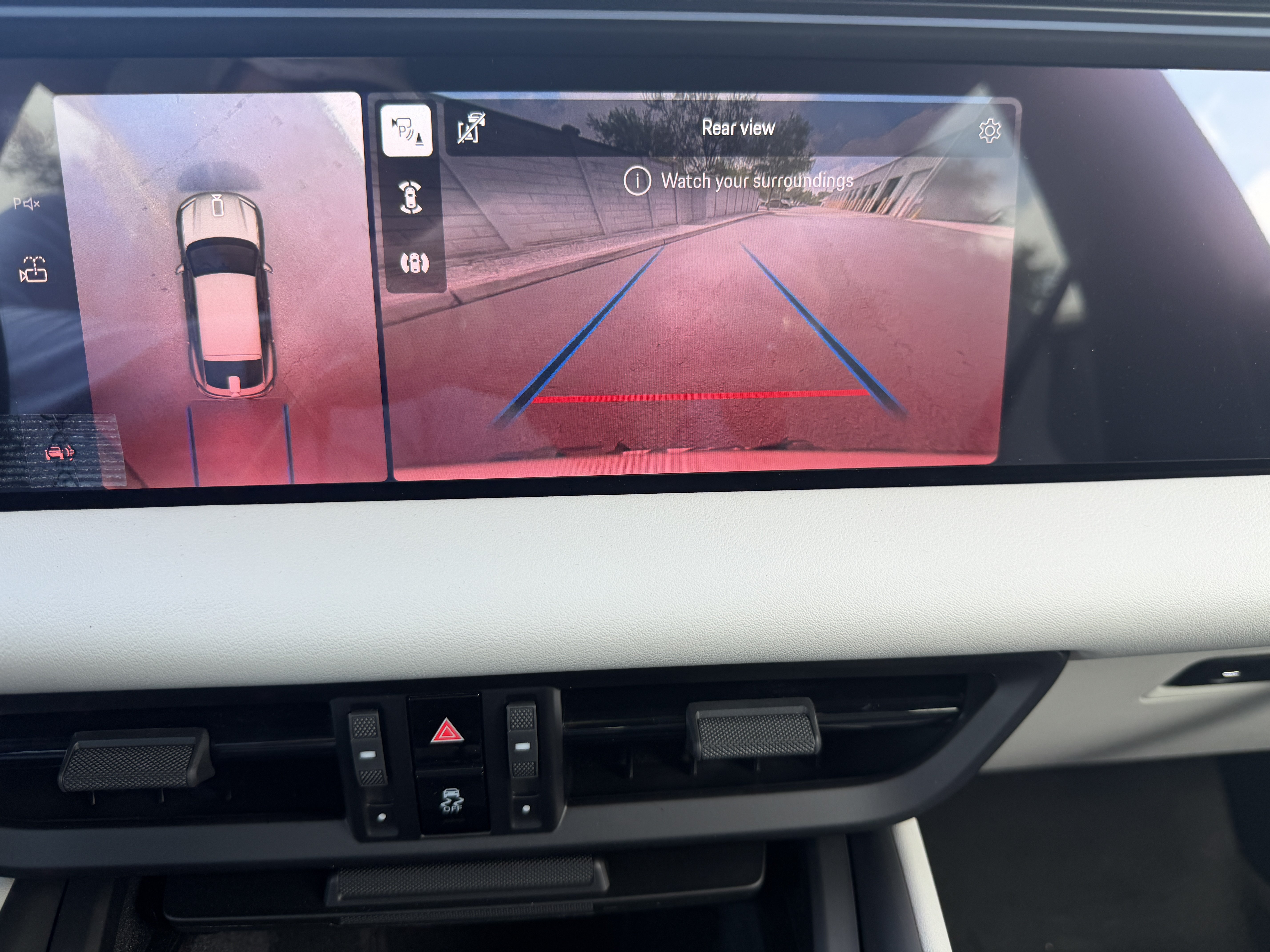 New 2026 Porsche Macan Turbo Electric AWD/4WD image 31