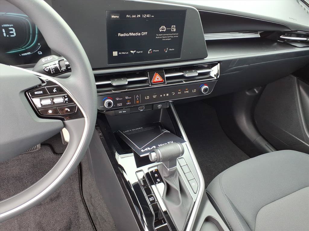 New 2026 Kia Niro LX FWD image 25